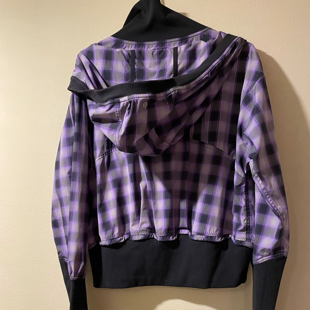 Lululemon Run Reflection Pullover - image 4